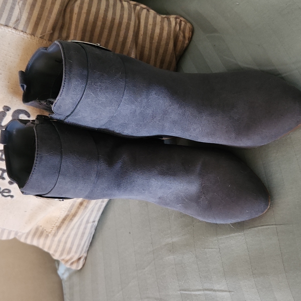 To tight worn twice